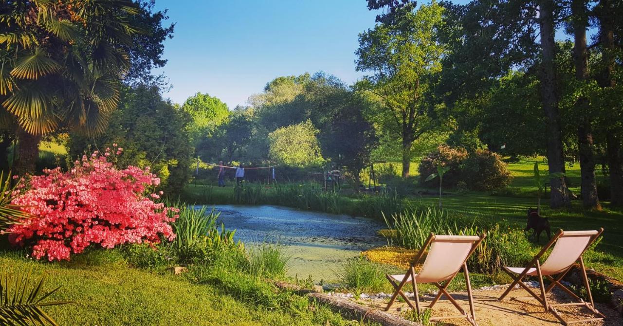 Le Vieux Moulin Gites - A Charming Stone Cottage With Garden View And Seasonal Pool Guégon Exterior photo